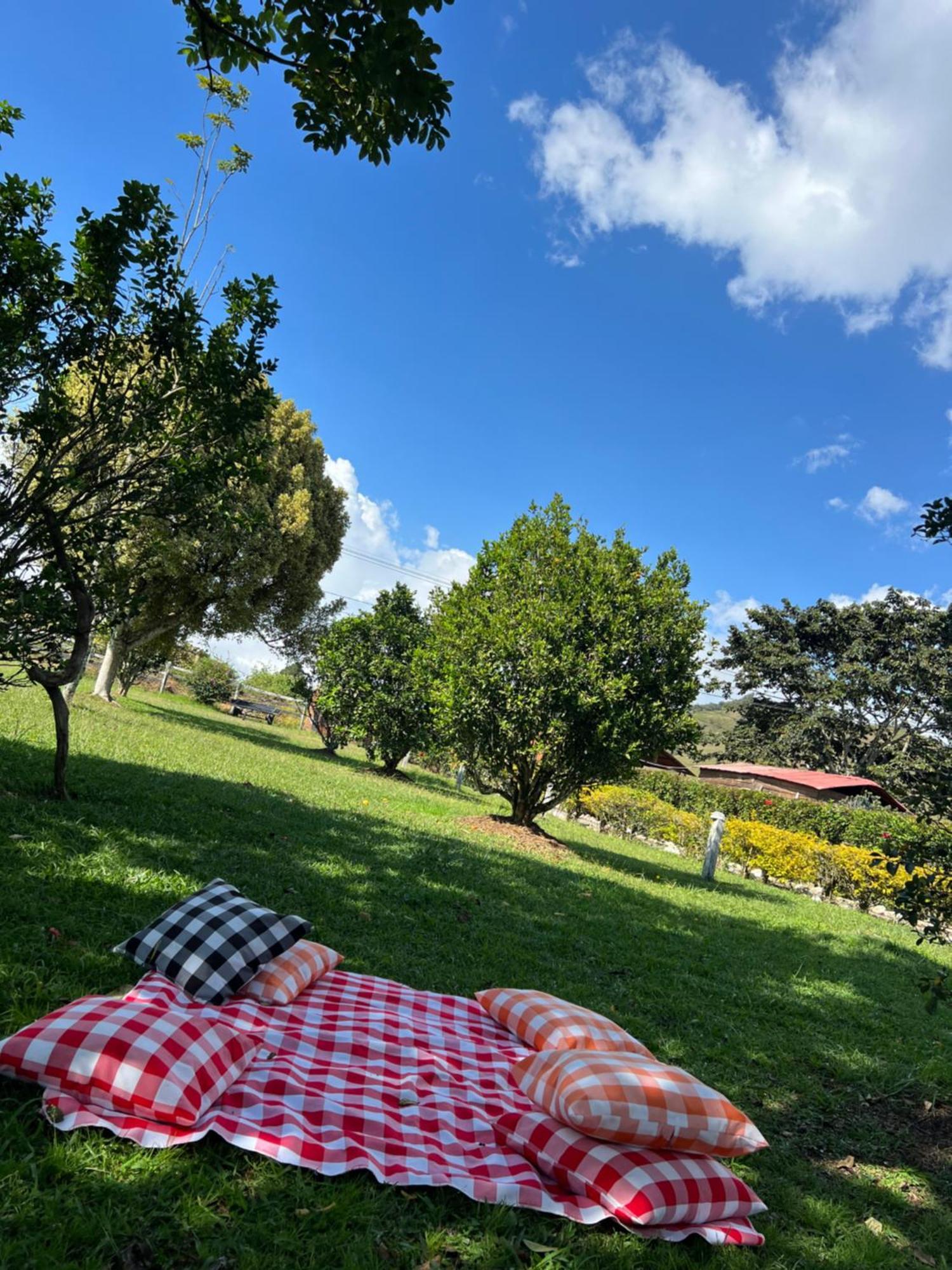 Finca Hotel Paraiso Urrao ภายนอก รูปภาพ