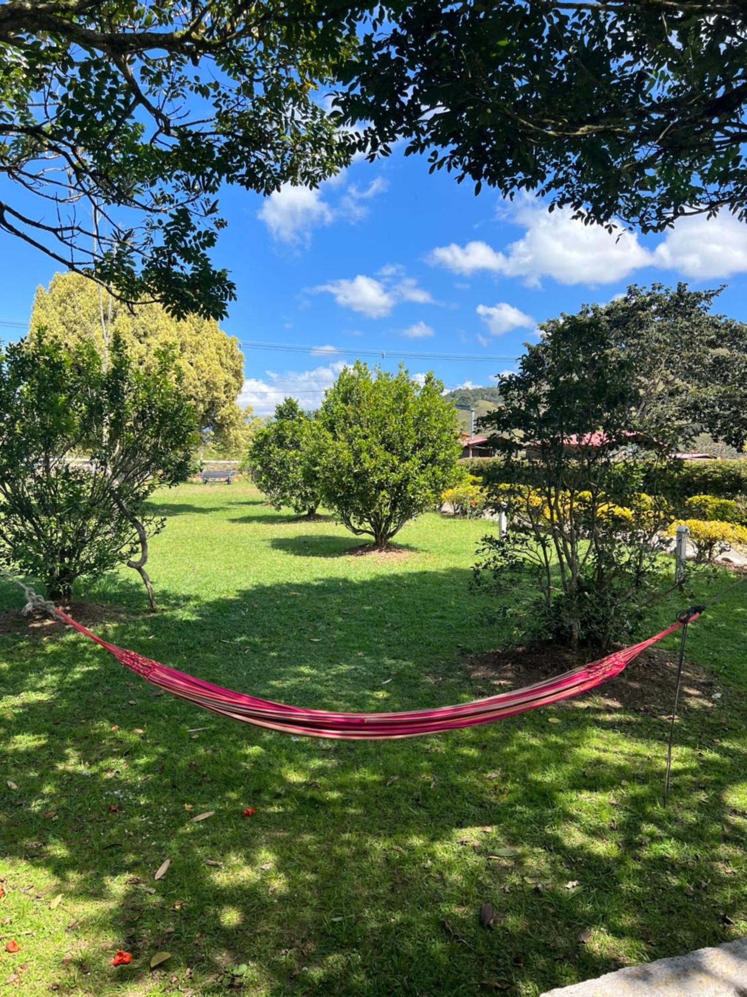 Finca Hotel Paraiso Urrao ภายนอก รูปภาพ