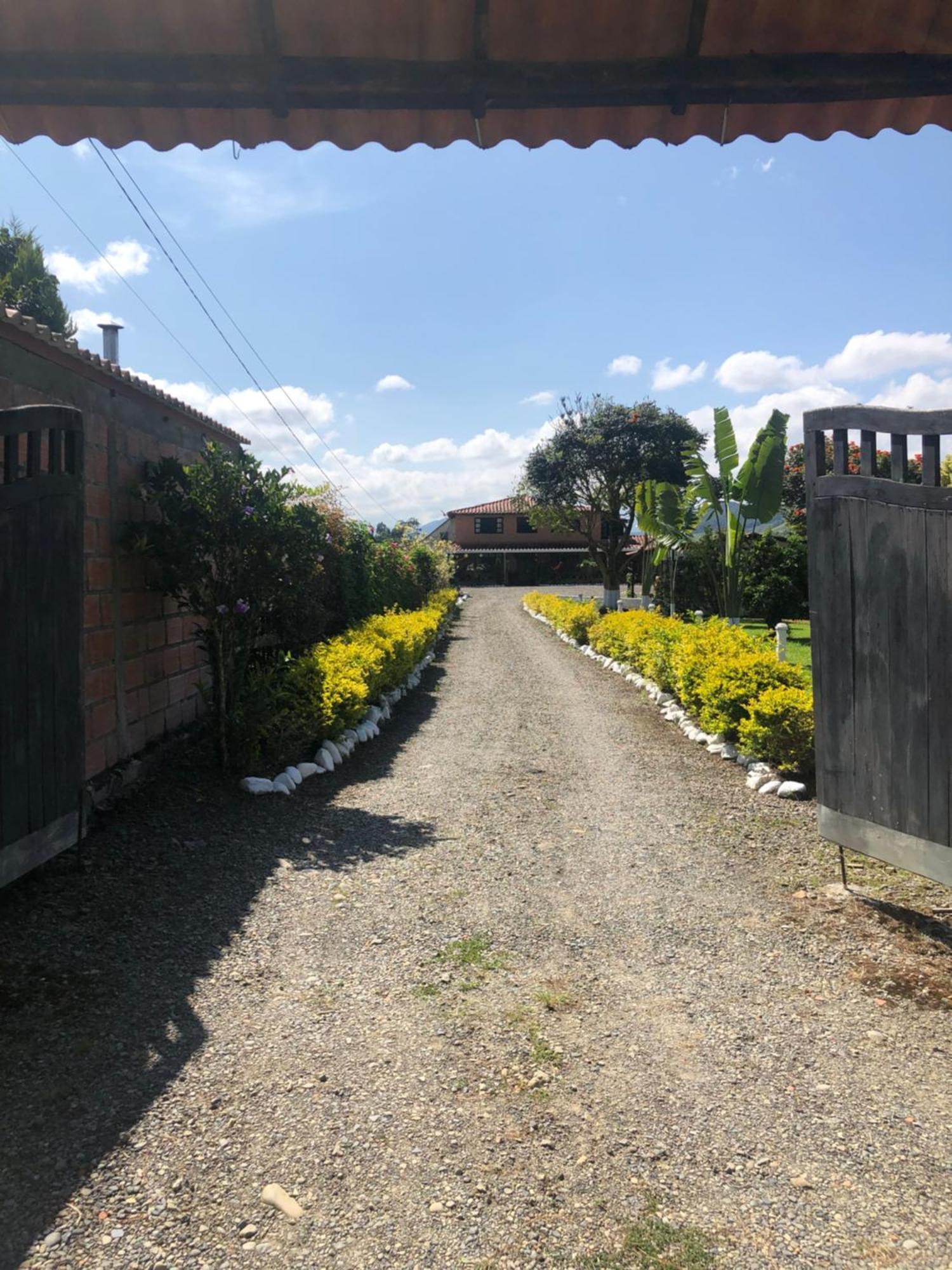 Finca Hotel Paraiso Urrao ภายนอก รูปภาพ